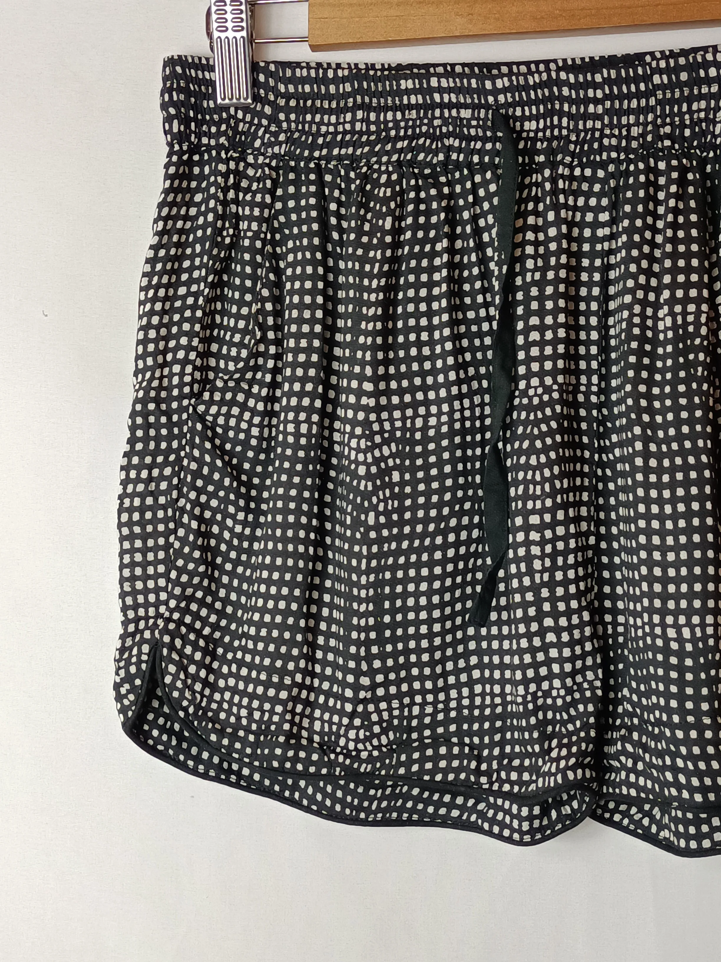 CLEMENTINA .Short fluido blanco y negro. T M
