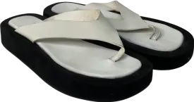 DUCIE London  White  Leather Flip Flops UK 5 EU 38 👠