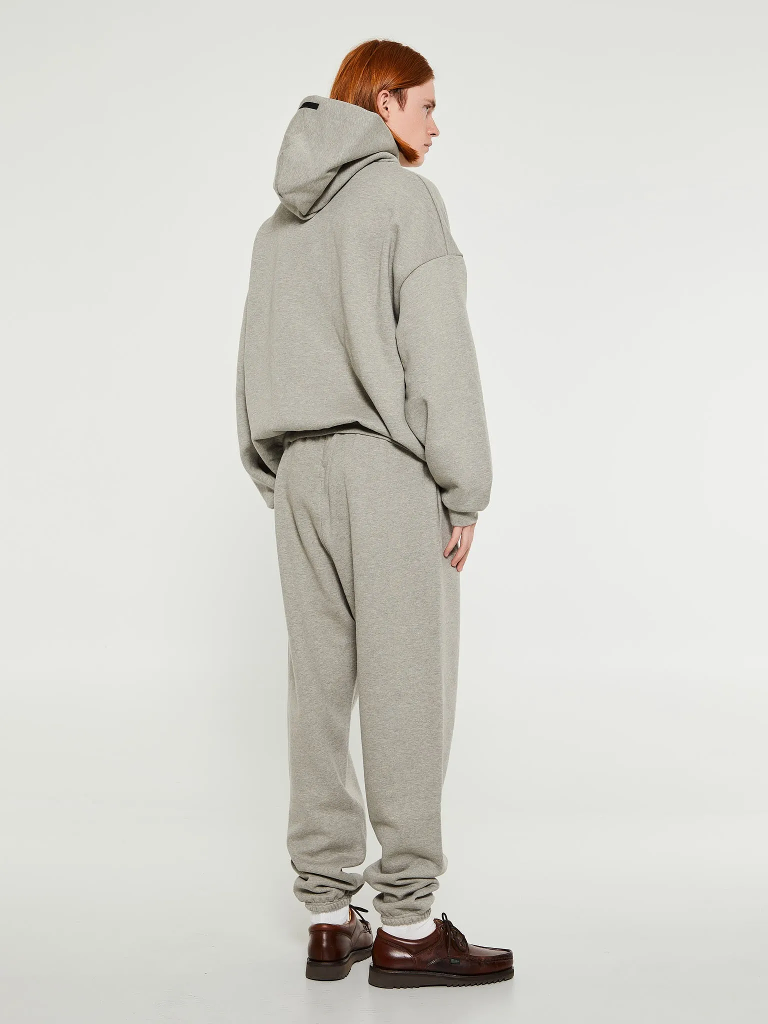 Fleece Essential Sweatpants in Dark Heather