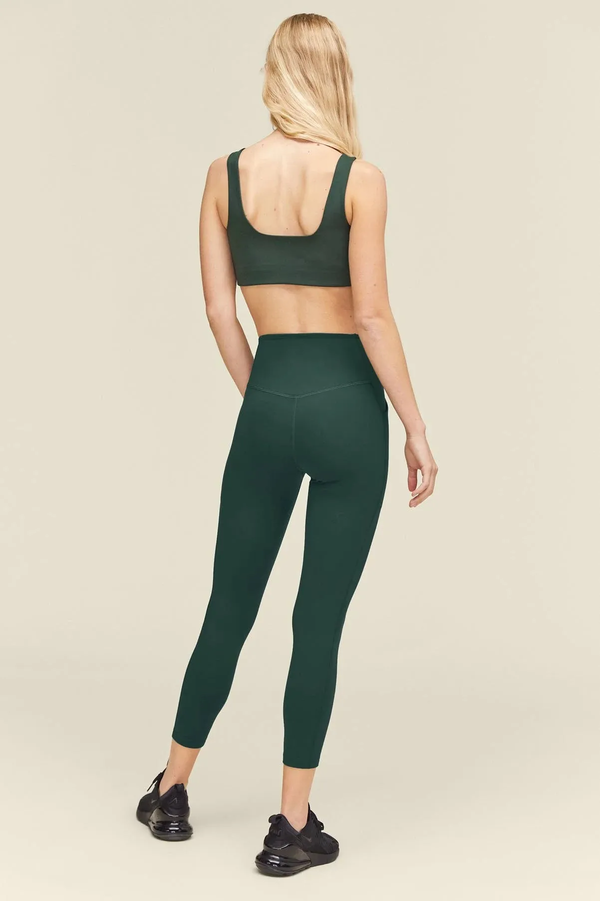 High-Rise Compressive Pocket Legging 23.75"