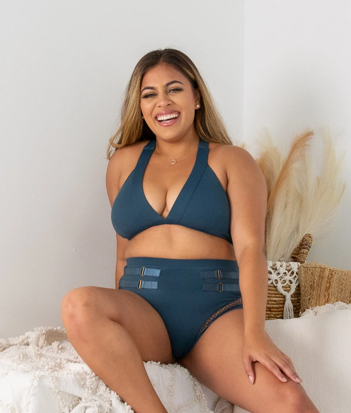 Isla Shorts - Matte Teal