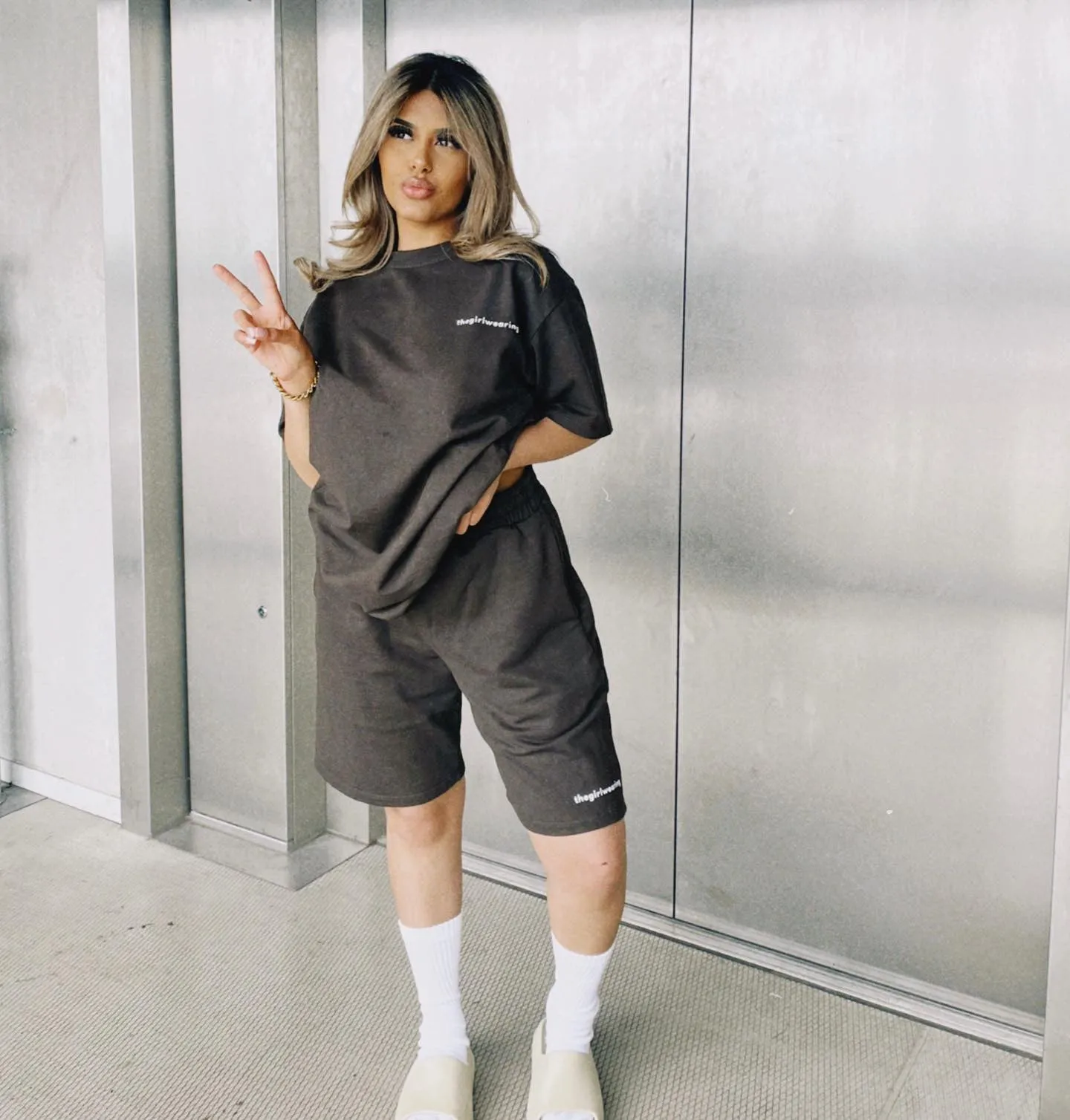TGW Oversized Brown Set